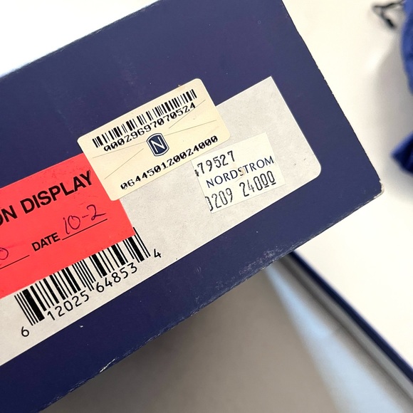 STUART WEITZMAN•taupe evening crossbody bag EUC - Picture 7 of 10